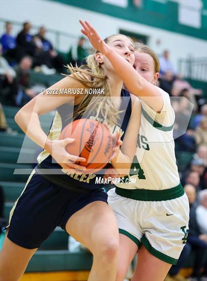 Thumbnail 2 in Stoney Creek vs. Lake Orion (MHSAA District Semifinal) photogallery.
