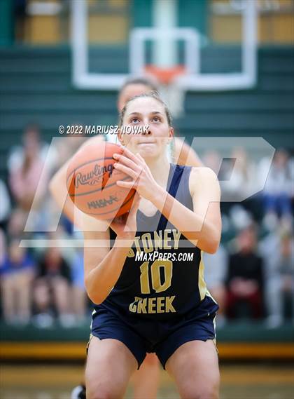 Thumbnail 3 in Stoney Creek vs. Lake Orion (MHSAA District Semifinal) photogallery.