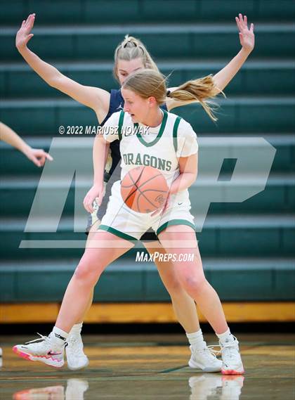 Thumbnail 2 in Stoney Creek vs. Lake Orion (MHSAA District Semifinal) photogallery.