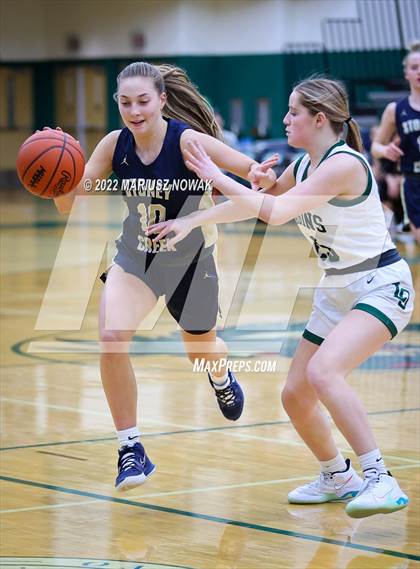 Thumbnail 1 in Stoney Creek vs. Lake Orion (MHSAA District Semifinal) photogallery.