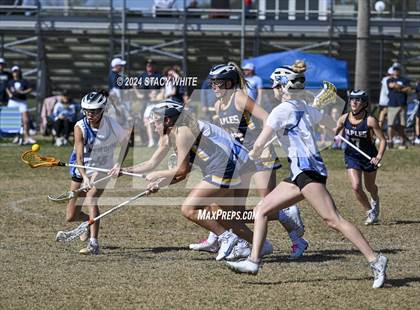 Thumbnail 2 in Newsome vs Naples (LAX Against Leukemia) photogallery.