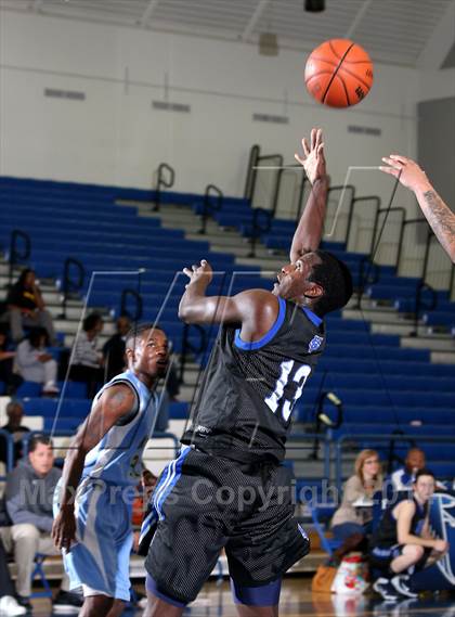 Thumbnail 2 in Saddleback Valley Christian vs. Locke (Cavalier Classic) photogallery.