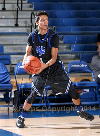 Thumbnail 3 in Saddleback Valley Christian vs. Locke (Cavalier Classic) photogallery.