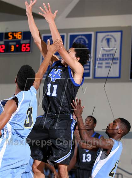 Thumbnail 1 in Saddleback Valley Christian vs. Locke (Cavalier Classic) photogallery.