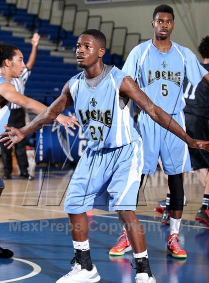 Thumbnail 3 in Saddleback Valley Christian vs. Locke (Cavalier Classic) photogallery.
