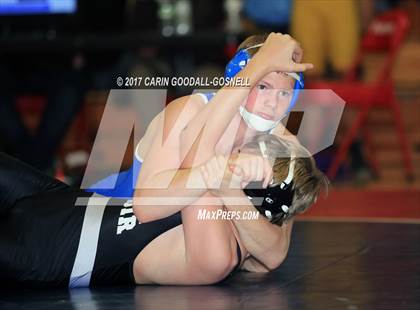 Thumbnail 3 in Beach Brawl photogallery.