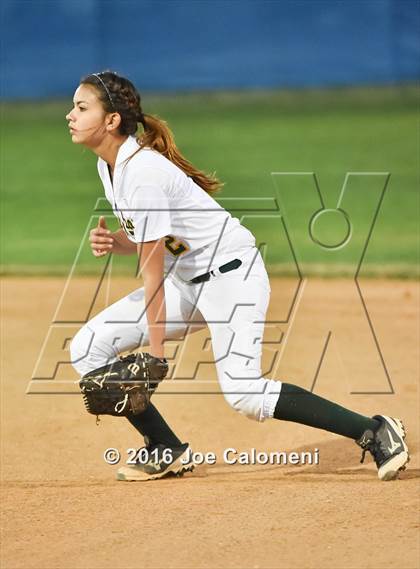 Thumbnail 3 in San Antonio Memorial vs McCollum (South San Tournament) photogallery.