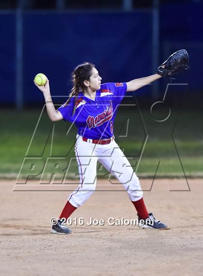 Thumbnail 2 in San Antonio Memorial vs McCollum (South San Tournament) photogallery.