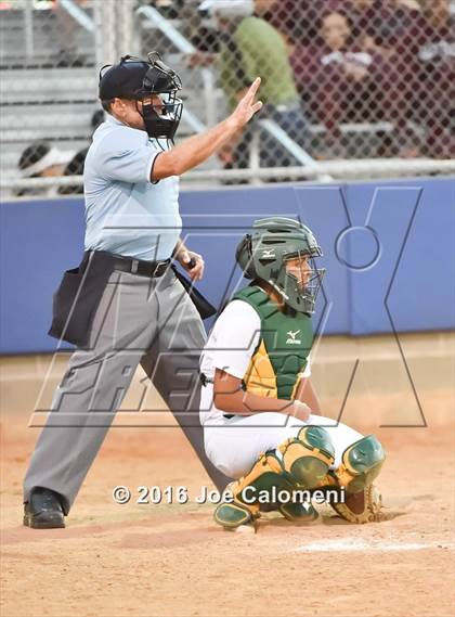 Thumbnail 1 in San Antonio Memorial vs McCollum (South San Tournament) photogallery.