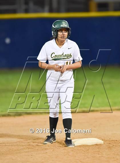 Thumbnail 3 in San Antonio Memorial vs McCollum (South San Tournament) photogallery.