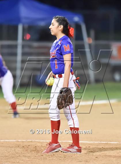 Thumbnail 3 in San Antonio Memorial vs McCollum (South San Tournament) photogallery.