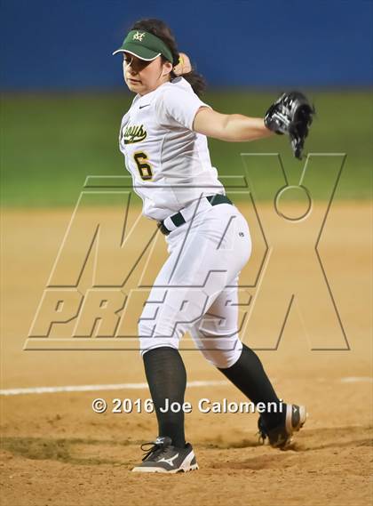 Thumbnail 2 in San Antonio Memorial vs McCollum (South San Tournament) photogallery.