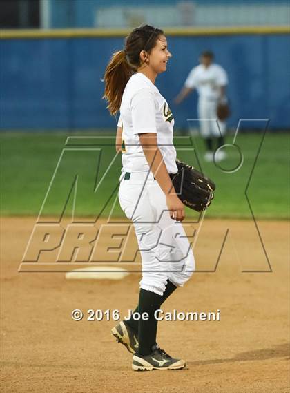 Thumbnail 1 in San Antonio Memorial vs McCollum (South San Tournament) photogallery.