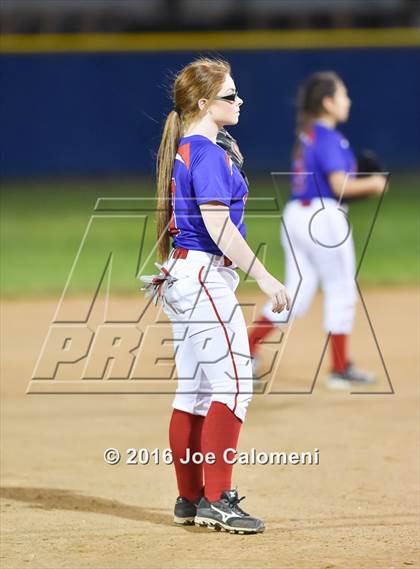 Thumbnail 2 in San Antonio Memorial vs McCollum (South San Tournament) photogallery.