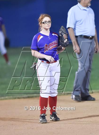 Thumbnail 3 in San Antonio Memorial vs McCollum (South San Tournament) photogallery.