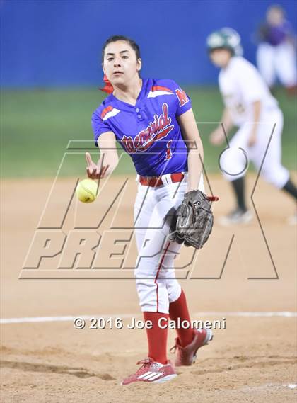 Thumbnail 2 in San Antonio Memorial vs McCollum (South San Tournament) photogallery.