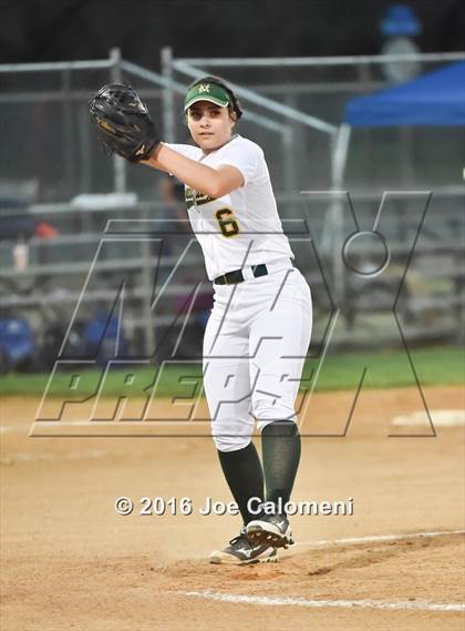 Thumbnail 2 in San Antonio Memorial vs McCollum (South San Tournament) photogallery.