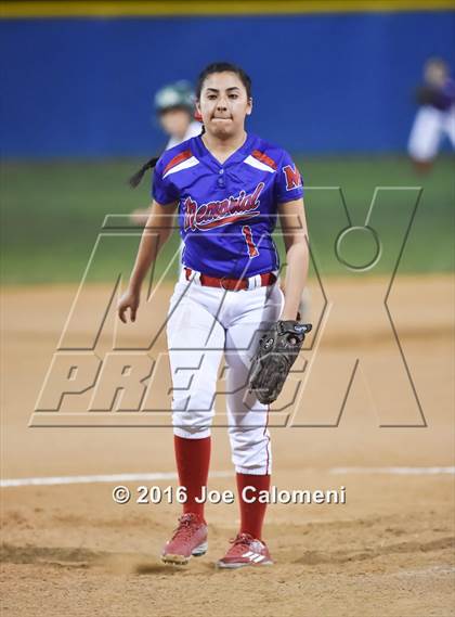 Thumbnail 3 in San Antonio Memorial vs McCollum (South San Tournament) photogallery.