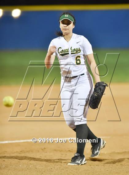 Thumbnail 2 in San Antonio Memorial vs McCollum (South San Tournament) photogallery.