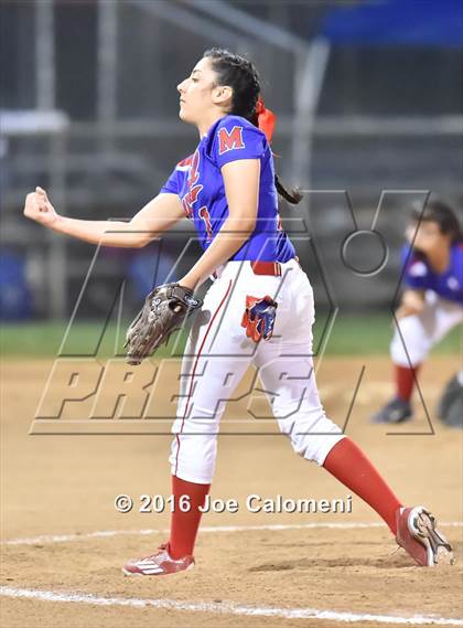 Thumbnail 1 in San Antonio Memorial vs McCollum (South San Tournament) photogallery.