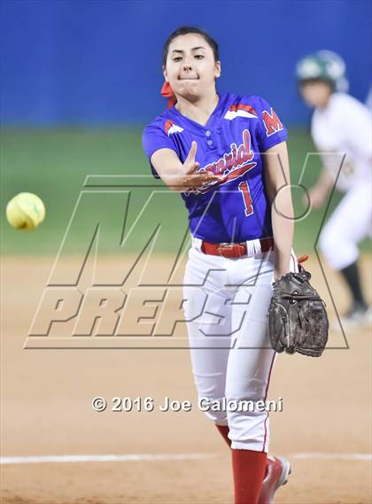Thumbnail 2 in San Antonio Memorial vs McCollum (South San Tournament) photogallery.