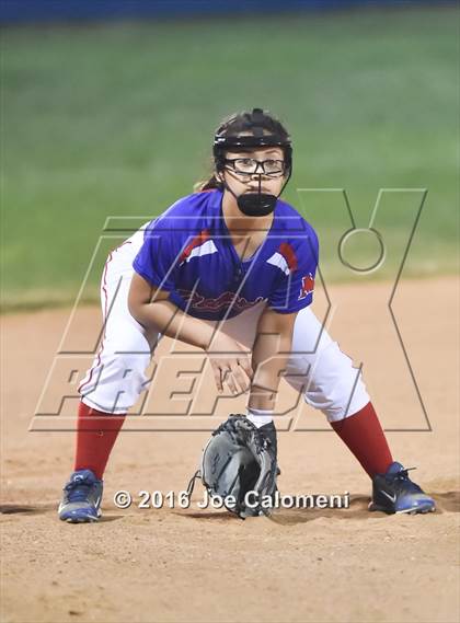 Thumbnail 3 in San Antonio Memorial vs McCollum (South San Tournament) photogallery.