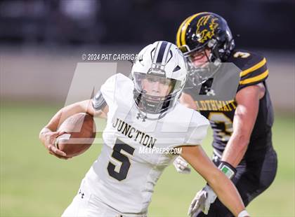 Thumbnail 1 in Junction @ Goldthwaite photogallery.