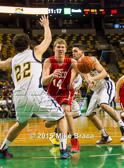 Thumbnail 3 in Arlington Catholic @ Masconomet Regional (Good Sports TD Garden Invitational) photogallery.