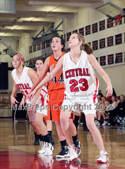 Thumbnail 3 in Rock Springs vs Central High School photogallery.