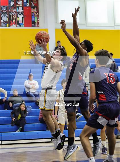 Thumbnail 2 in Byram Hills @ Pelham Memorial photogallery.