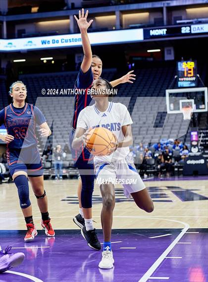 Thumbnail 3 in Montgomery vs Oakland (CIF State D5 Final) photogallery.