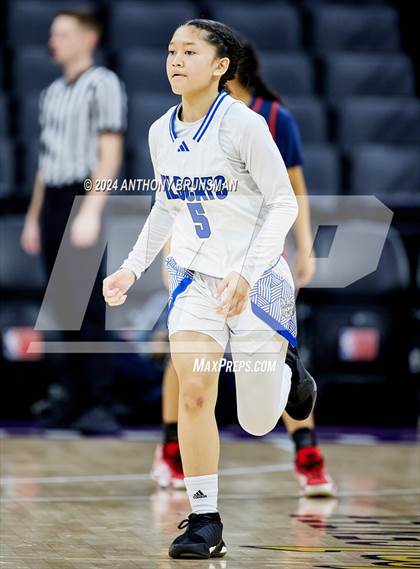 Thumbnail 1 in Montgomery vs Oakland (CIF State D5 Final) photogallery.