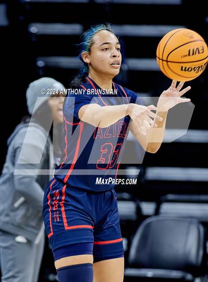 Thumbnail 1 in Montgomery vs Oakland (CIF State D5 Final) photogallery.
