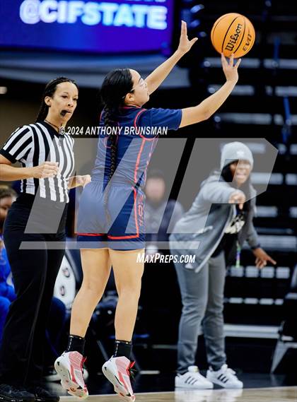 Thumbnail 2 in Montgomery vs Oakland (CIF State D5 Final) photogallery.