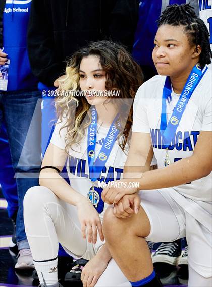 Thumbnail 2 in Montgomery vs Oakland (CIF State D5 Final) photogallery.