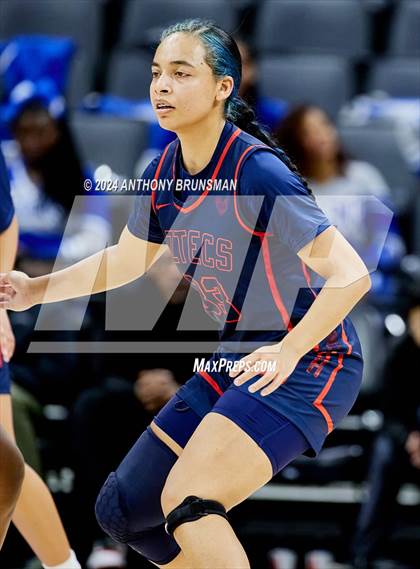 Thumbnail 2 in Montgomery vs Oakland (CIF State D5 Final) photogallery.