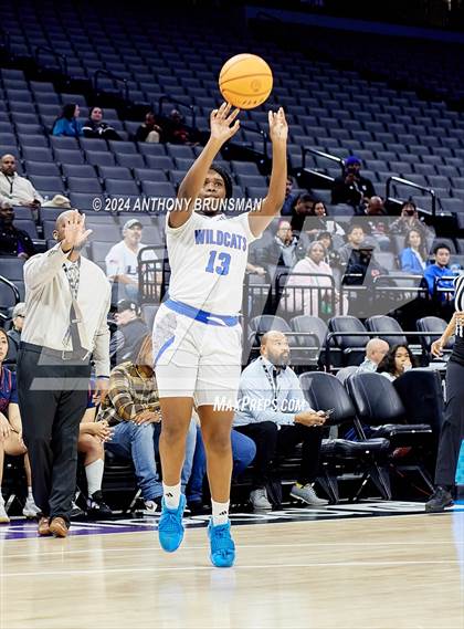 Thumbnail 2 in Montgomery vs Oakland (CIF State D5 Final) photogallery.