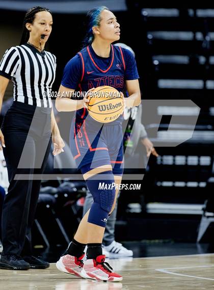 Thumbnail 1 in Montgomery vs Oakland (CIF State D5 Final) photogallery.