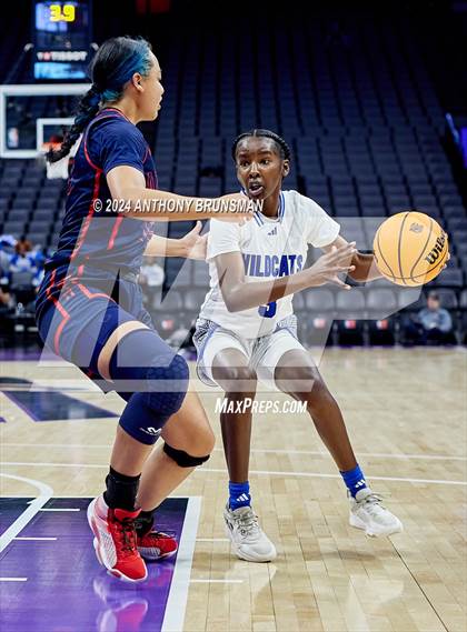 Thumbnail 3 in Montgomery vs Oakland (CIF State D5 Final) photogallery.