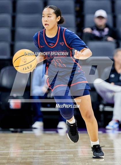Thumbnail 2 in Montgomery vs Oakland (CIF State D5 Final) photogallery.