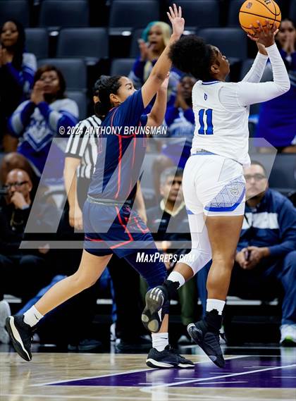 Thumbnail 1 in Montgomery vs Oakland (CIF State D5 Final) photogallery.