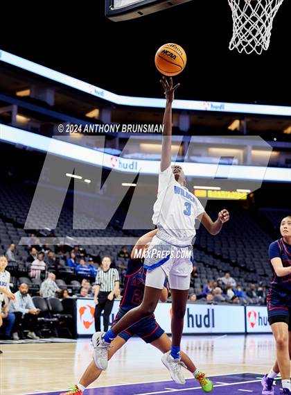 Thumbnail 1 in Montgomery vs Oakland (CIF State D5 Final) photogallery.