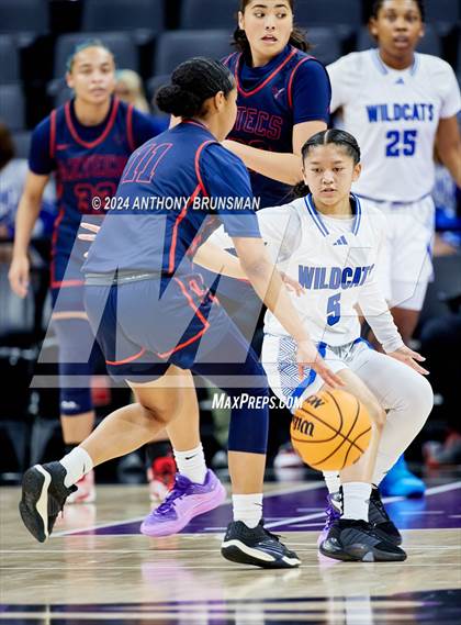 Thumbnail 3 in Montgomery vs Oakland (CIF State D5 Final) photogallery.