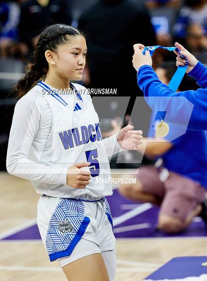 Thumbnail 3 in Montgomery vs Oakland (CIF State D5 Final) photogallery.