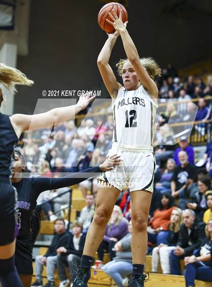 Thumbnail 2 in Brownsburg @ Noblesville photogallery.