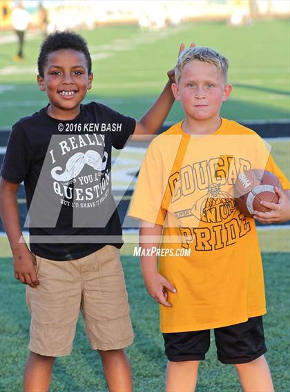 Thumbnail 2 in Camarillo @ Ventura photogallery.