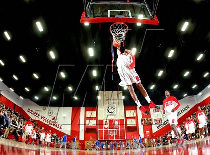 Thumbnail 3 in Covington Catholic @ Holmes photogallery.