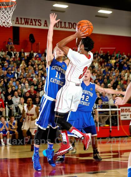 Thumbnail 2 in Covington Catholic @ Holmes photogallery.