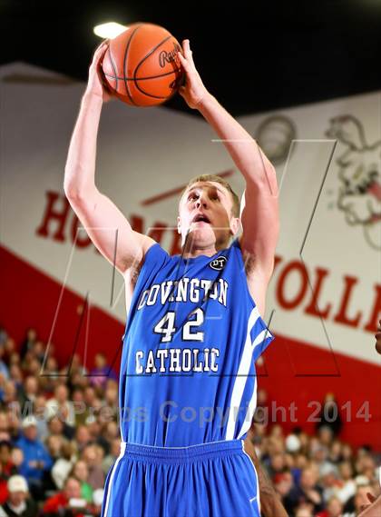 Thumbnail 1 in Covington Catholic @ Holmes photogallery.