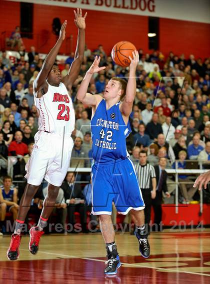 Thumbnail 1 in Covington Catholic @ Holmes photogallery.